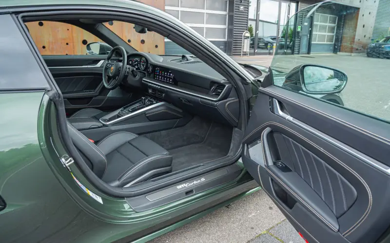 Porsche 992 Turbo S * AERO * PASM * PCCB * CARBON *  - 109995