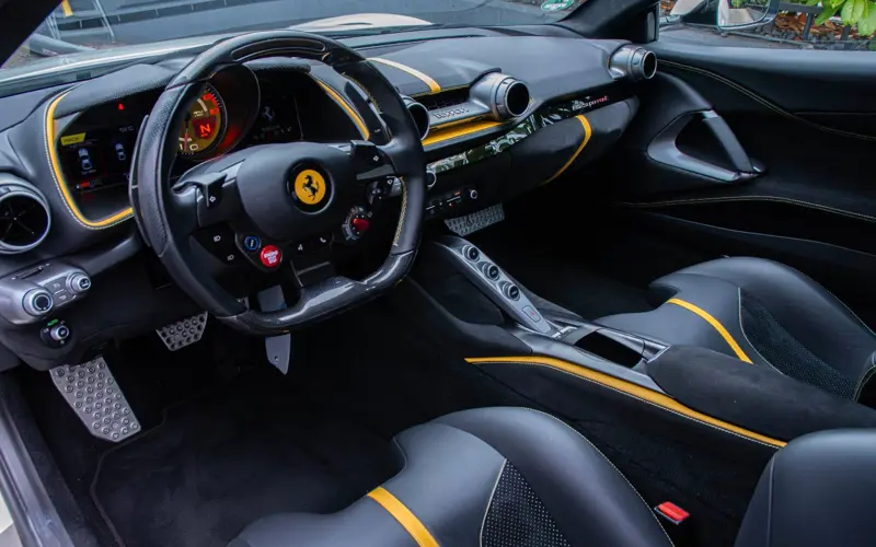 Ferrari 812 Superfast * CARBON SEATS * NEW SERVICE *  - 114361