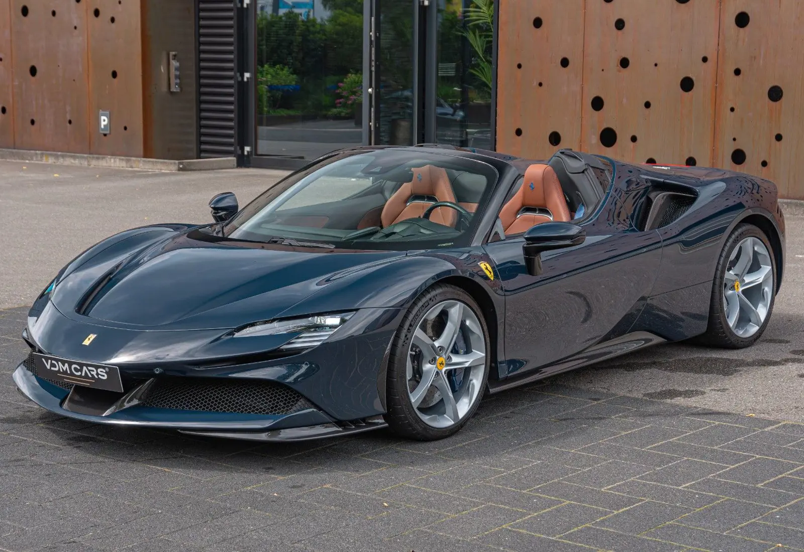 Ferrari SF90 Spider * CARBON(12x) * CARPLAY * LIFT * TWO-TONE *  - 126459