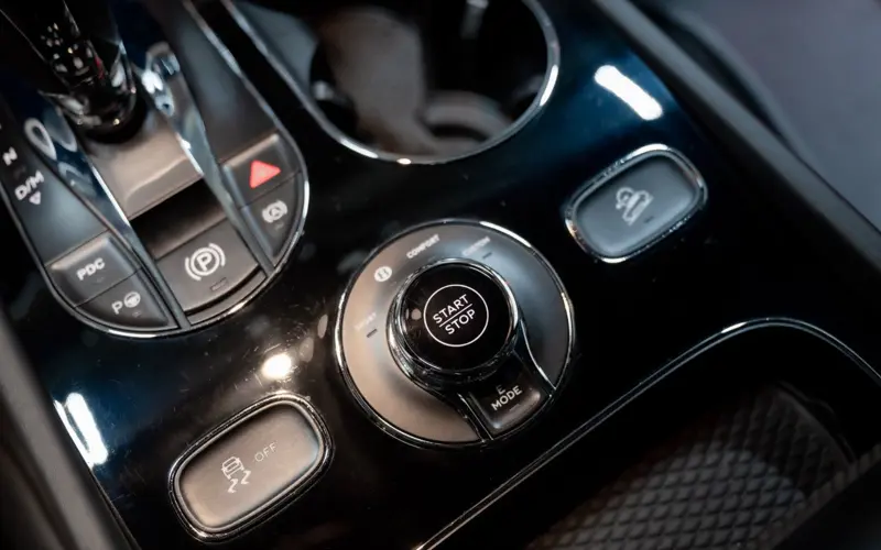 Bentley Bentayga 3.0 Hybrid 4WD * FIRST EDITION * NAIM *  - 135287