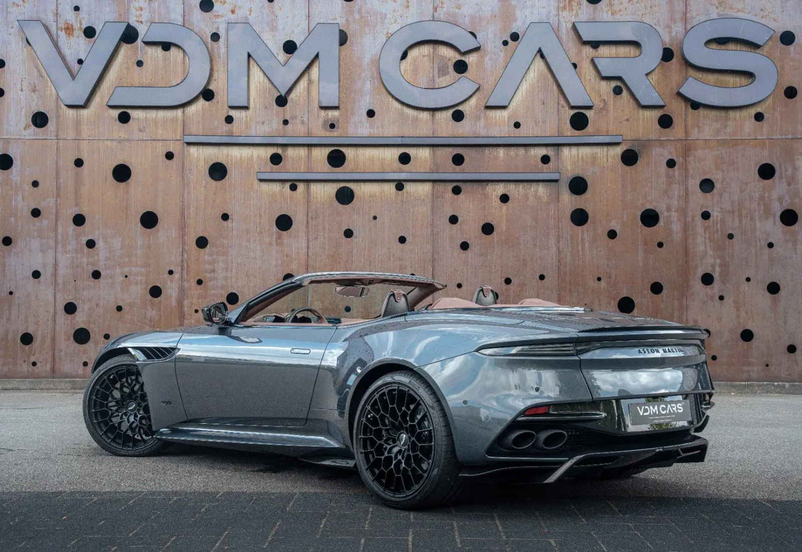 Aston Martin DBS Volante 770 Ultimate * 1/199 * Carbon * Carb.Seats - 151618