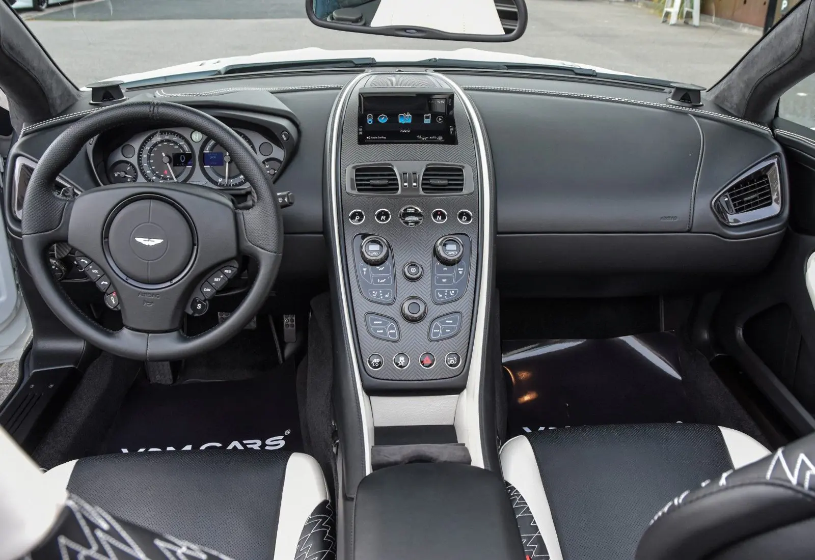 Aston Martin Vanquish Zagato Volante * 1 OF 99 *  - 110707