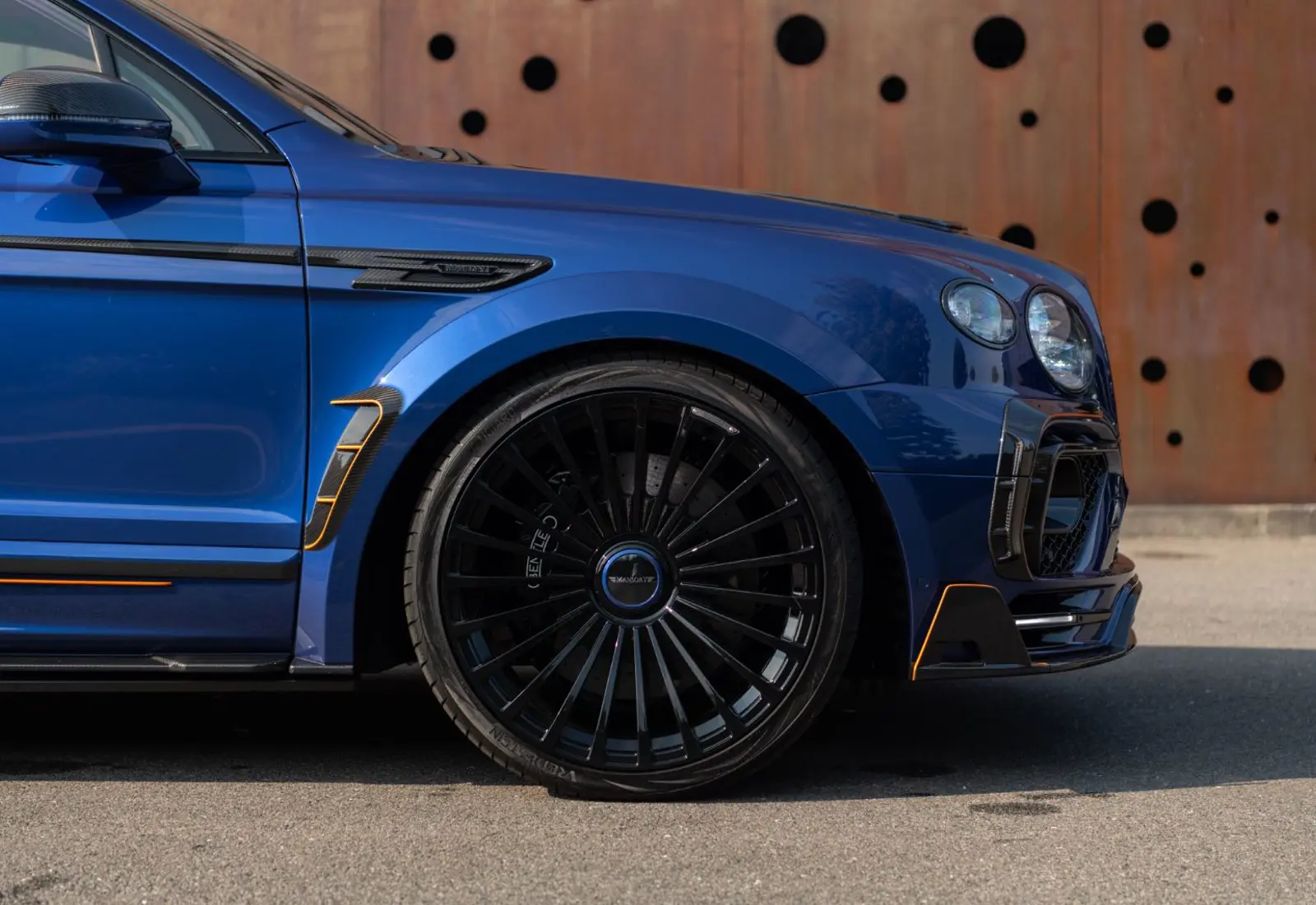 Bentley Bentayga V8 MANSORY * CARBON * CERAMIC BRAKES *  - 148215