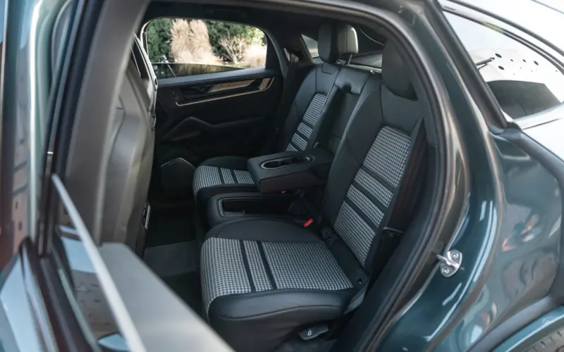 Porsche Cayenne Coupe Turbo E-Hybrid * PTS * GT PACKAGE *  - 127584