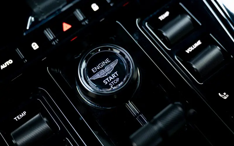 Aston Martin DBX 4.0 V8 707 * FACELIFT * ACC * 360 *  - 165762