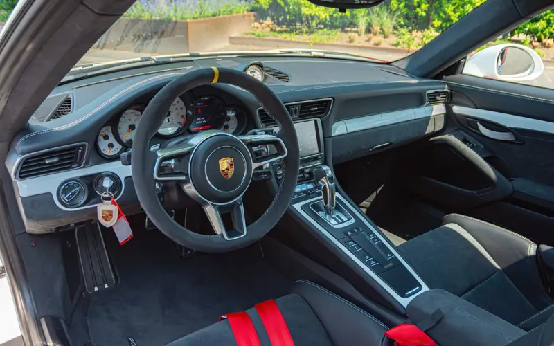 Porsche 911 GT3 RS * 923 KM * 1. BESITZER * PCCB * CARBON * MWST - 101868