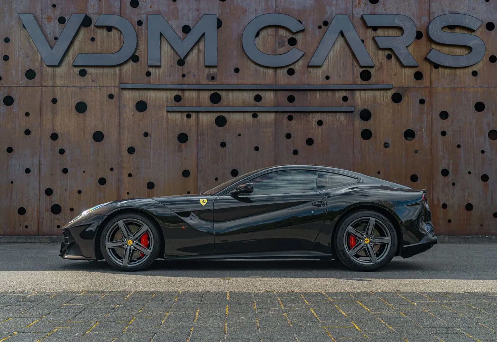 Ferrari F12 Berlinetta * ALCANTARA * CUSTOM * CARBON *  - 137157