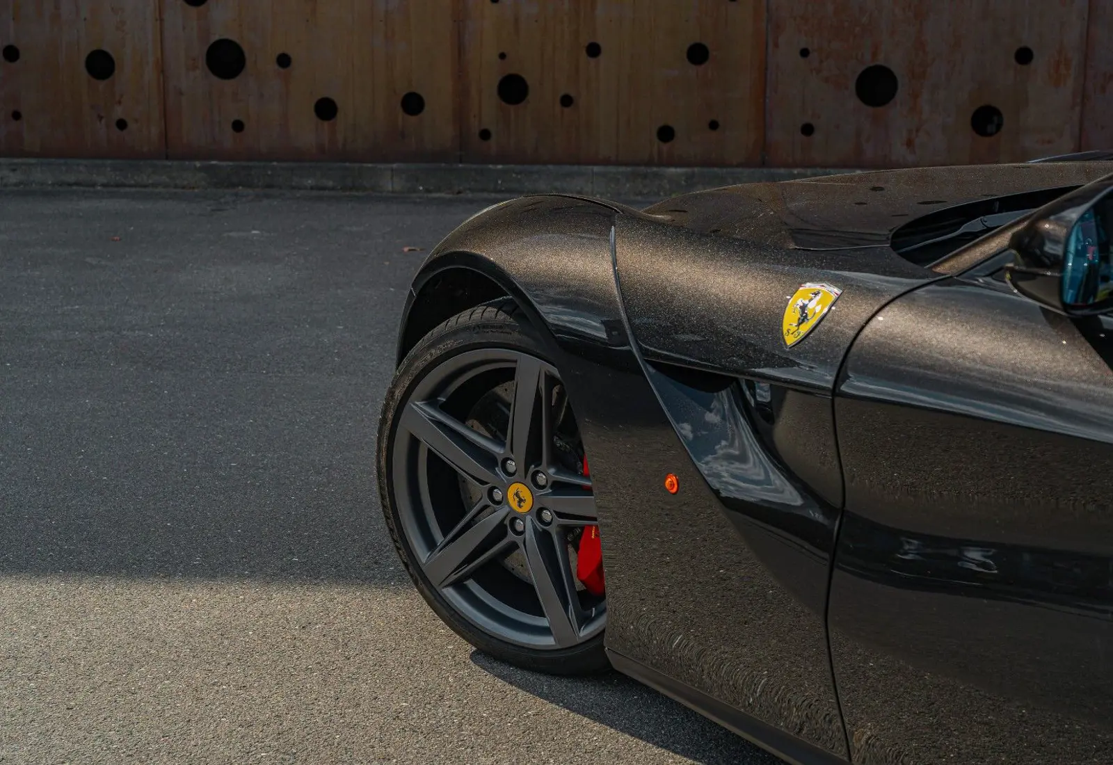 Ferrari F12 Berlinetta * ALCANTARA * CUSTOM * CARBON *  - 137165