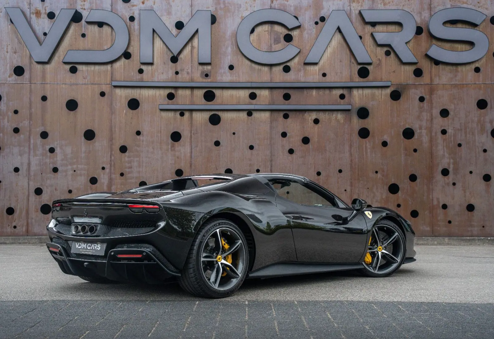 Ferrari 296 GTS * AKRAPOVIC * CARBON SEATS * LIFT * AFS * CONNECT - 153742