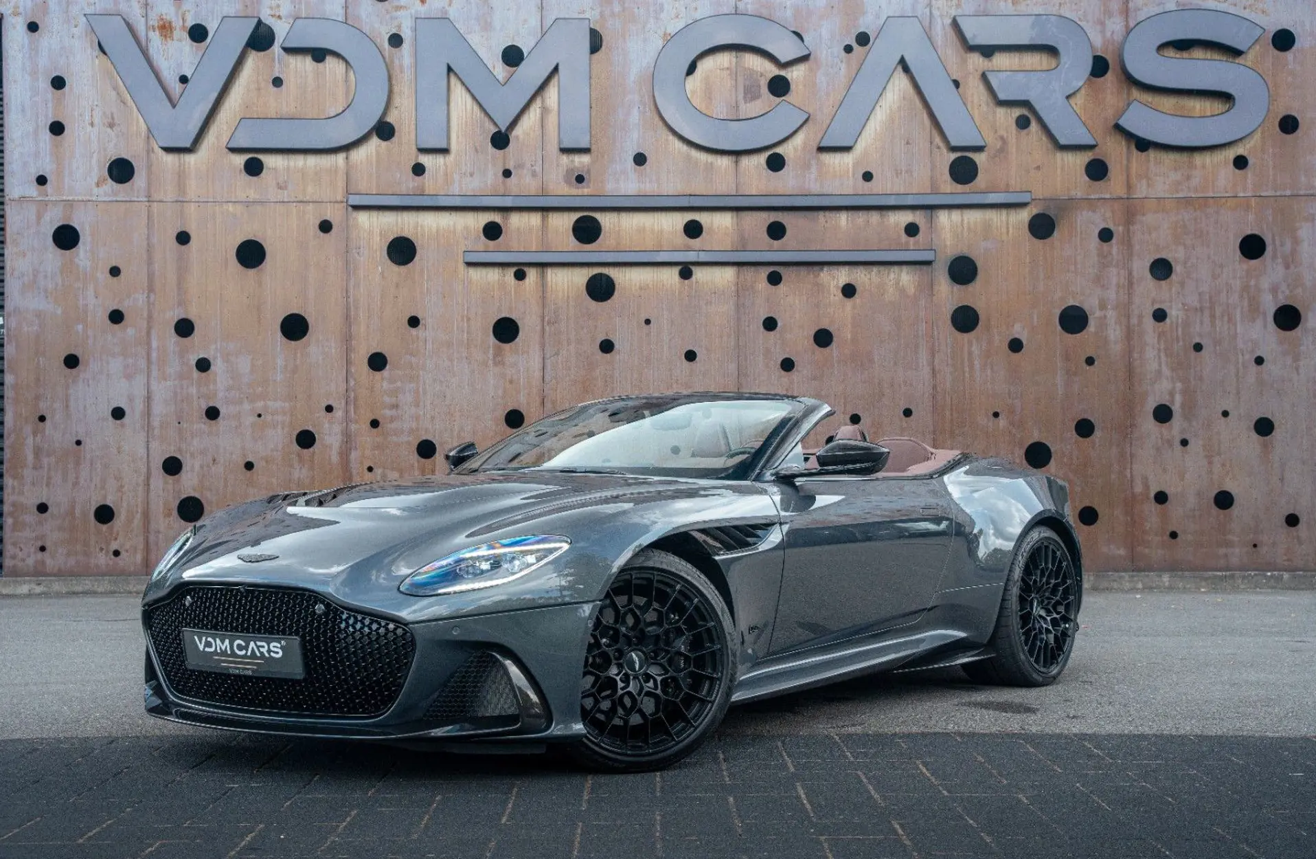 Aston Martin - DBS - 165226