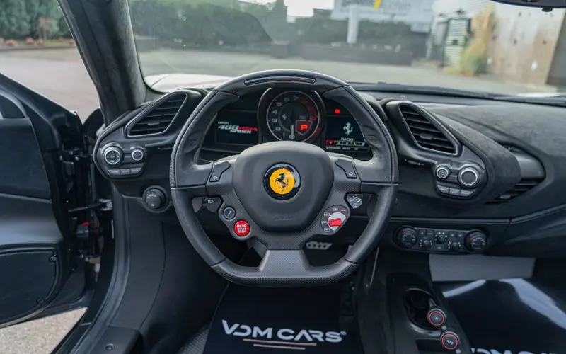 Ferrari 488 Pista Spider * CARBON 12X * 635KM * NEW SERVICE *  - 132805