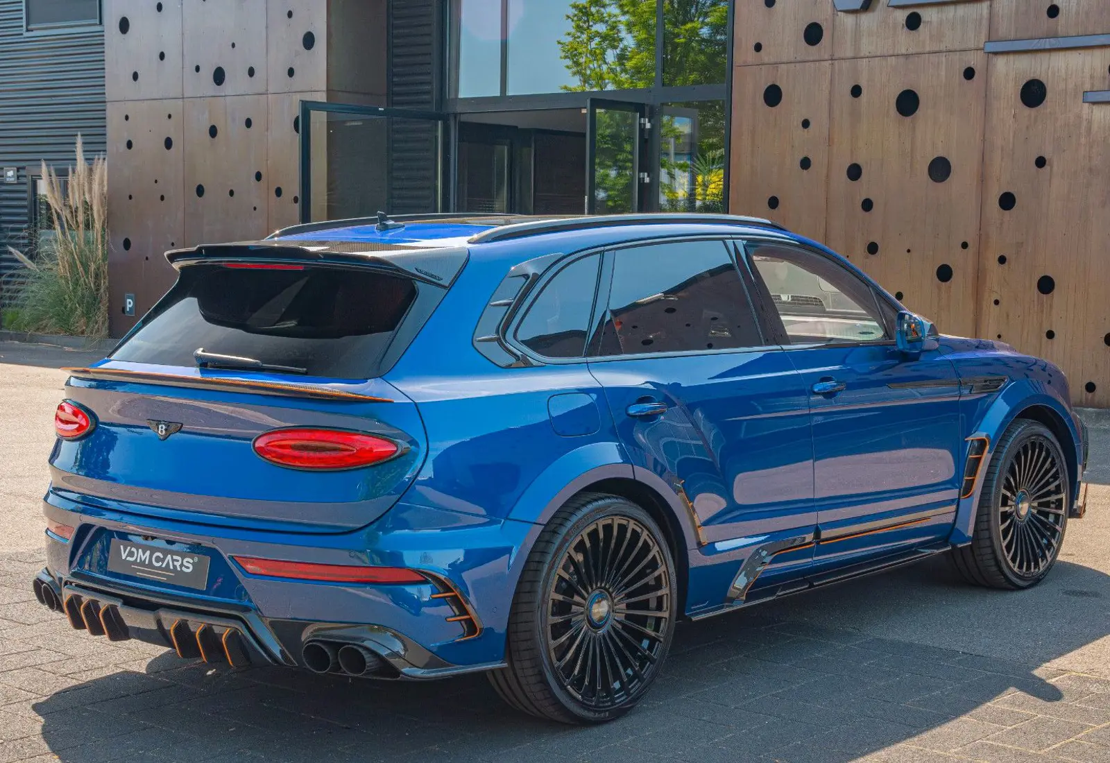 Bentley Bentayga V8 MANSORY * FULL CARBON * CERAMIC BRAKES *  - 85815