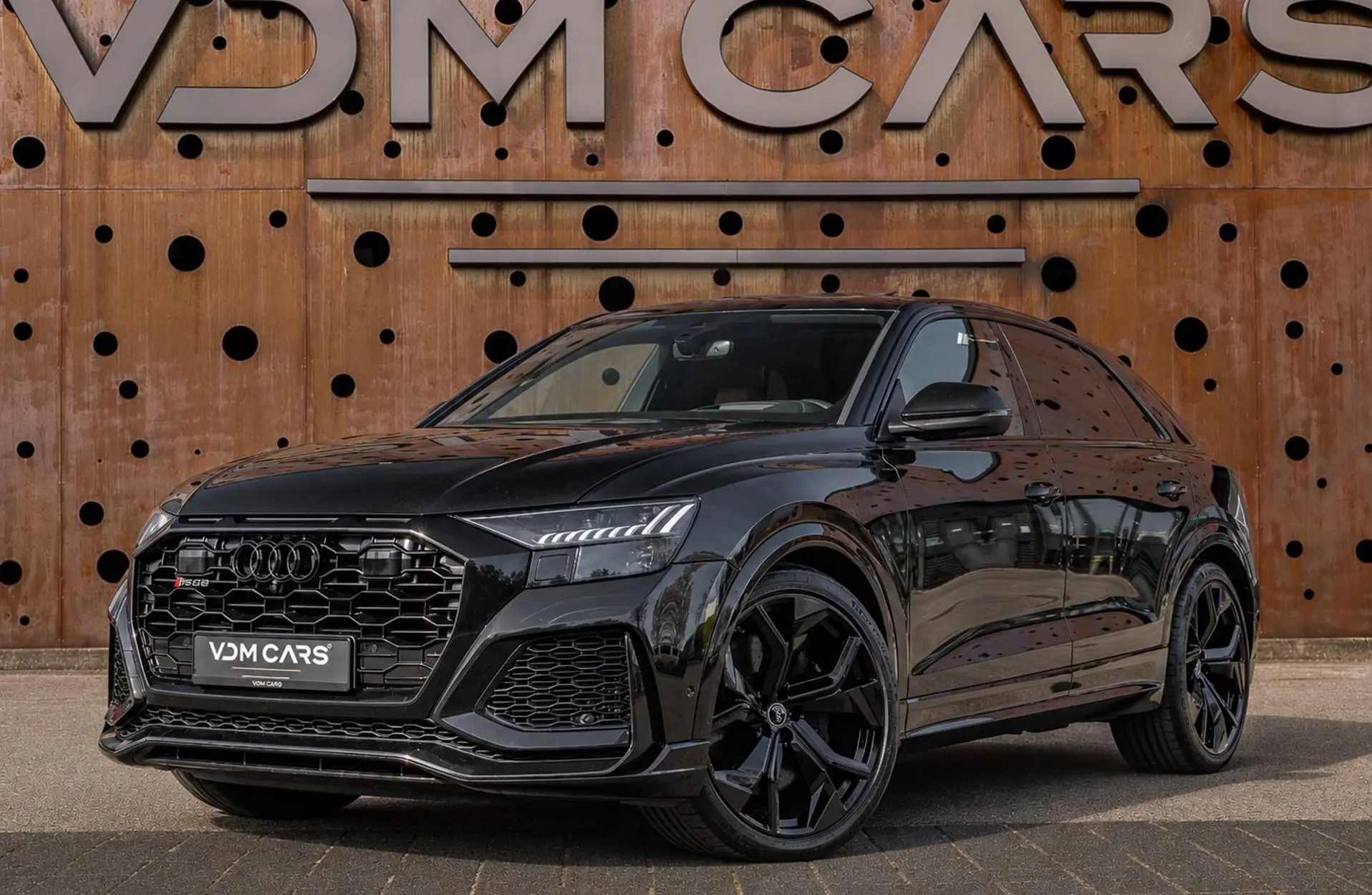 Audi - RSQ8 - 174372