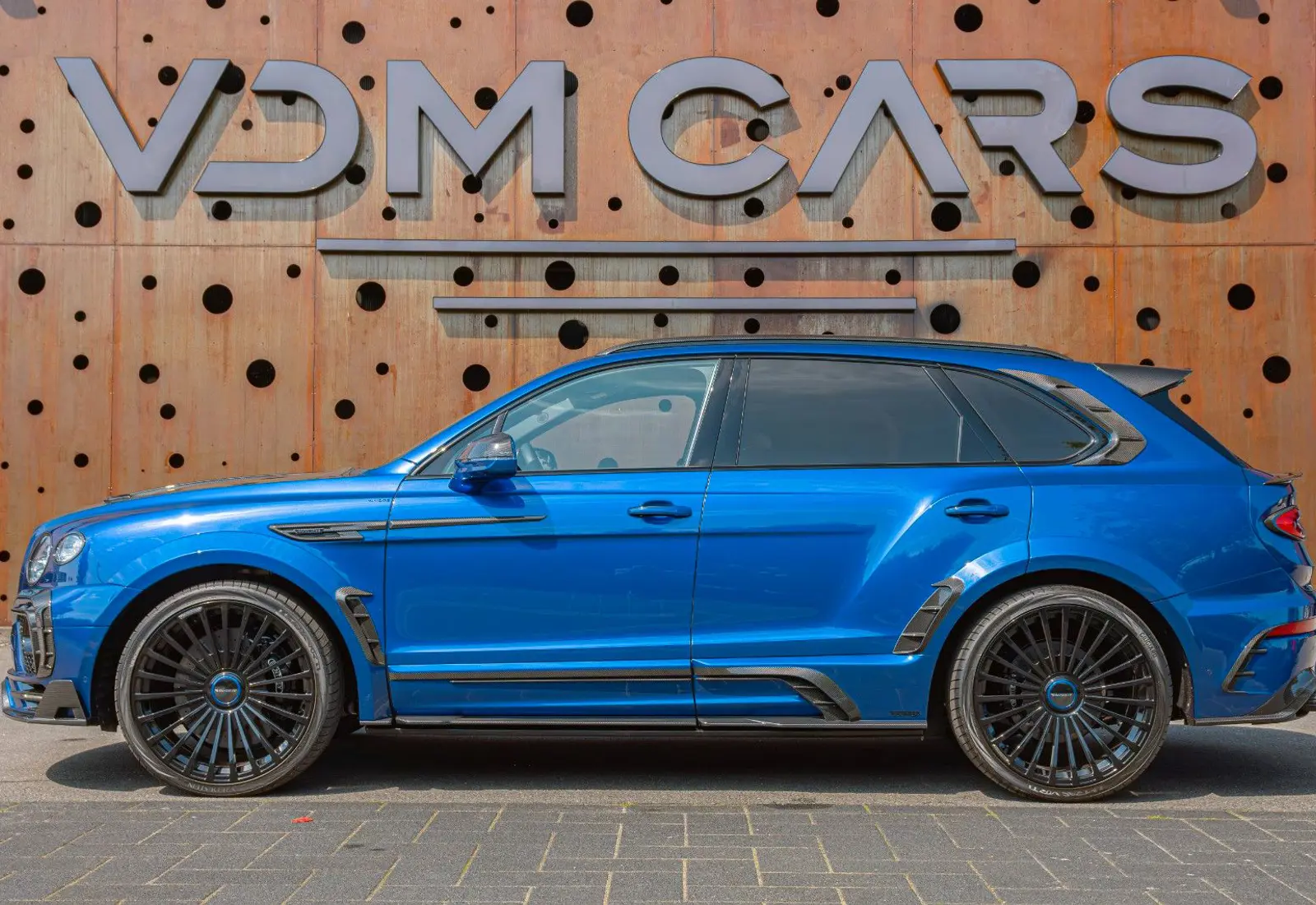 Bentley Bentayga V8 MANSORY * FULL CARBON * CERAMIC BRAKES *  - 55710