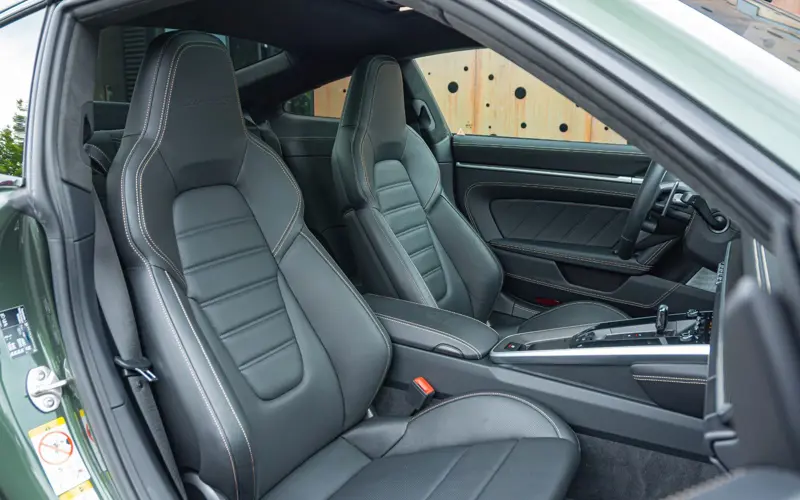 Porsche 992 Turbo S * AERO * PASM * PCCB * CARBON *  - 109996