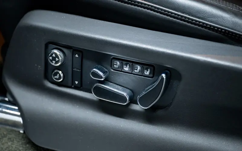 Bentley Bentayga 3.0 Hybrid 4WD * FIRST EDITION * NAIM *  - 135297