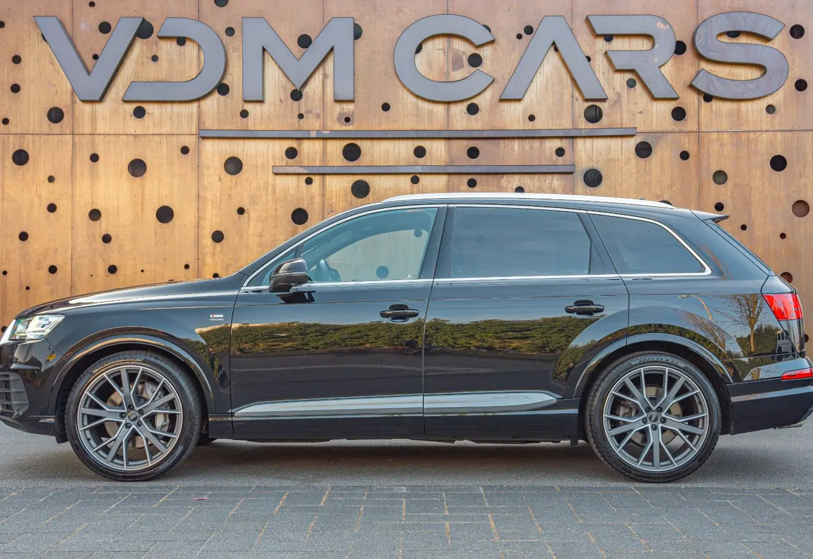 Audi Q7 3.0 TDI quattro * 7-SITZER * S-LINE * WARTUNG NEU *  - 81246