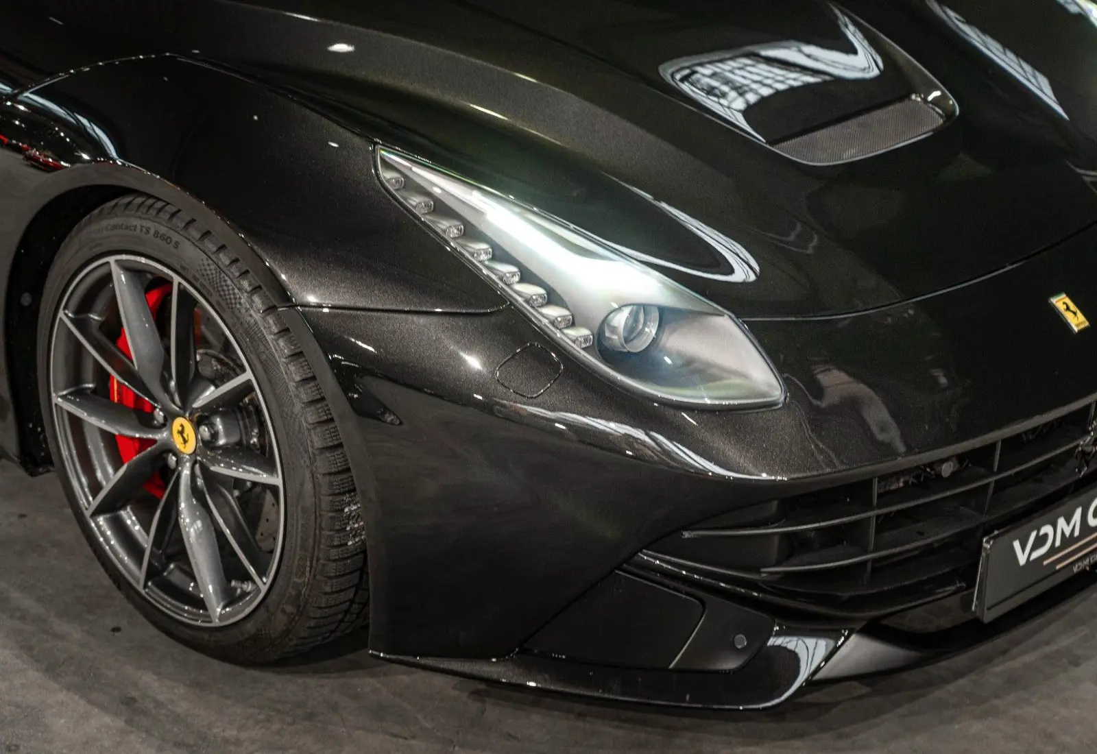 Ferrari F12 Berlinetta * ALCANTARA * CUSTOM * CARBON *  - 134885