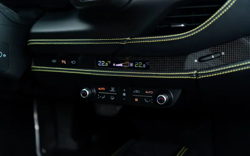 Ferrari F8 Tributo NOVITEC N-LARGO * 1 OF 15 * FULL CARBON *  - 118452