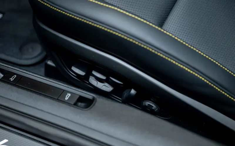 Porsche 911 Turbo S * 992.2 * MY26 * SPORTDES * CARBON EXT * SOFOR - 130300