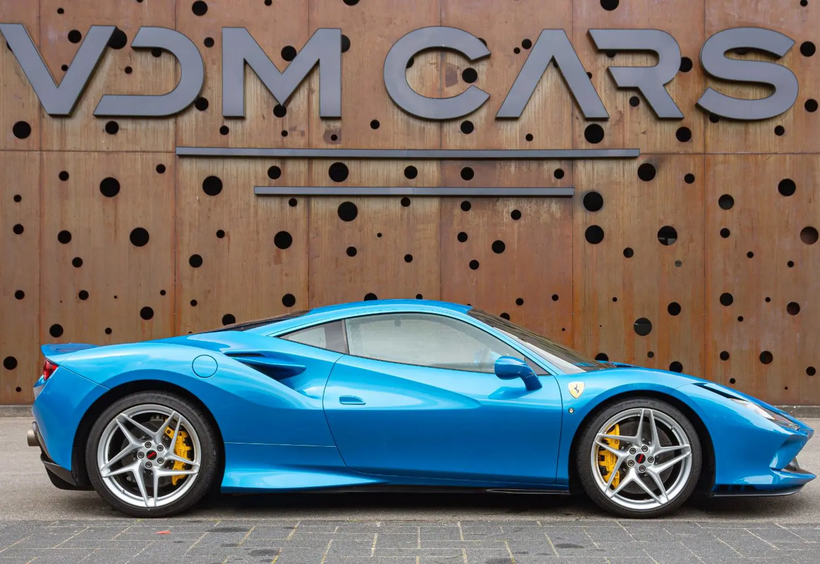 Ferrari F8 Tributo * CARBON SEATS * CARPLAY * LIFT * P.DISPLAY *  - 108293