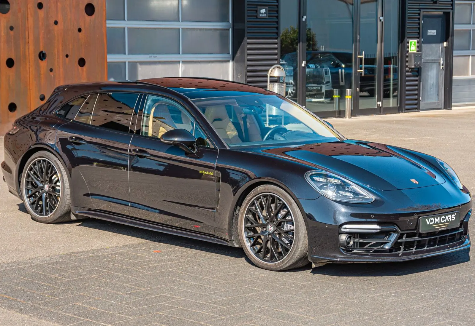 Porsche Panamera Sport Turismo 4 E-Hybrid Platinum Editi - 144826