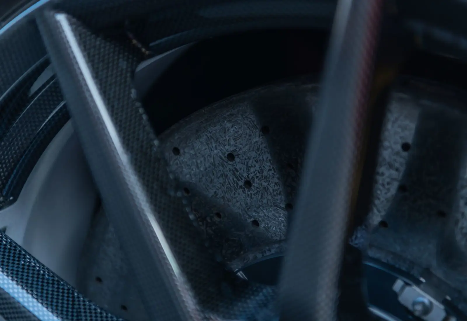 Ferrari 296 GTB * 1.HAND * CARBON * CARBON FELGEN * LIFT *  - 121312