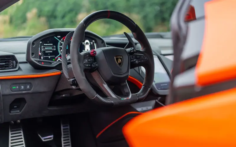 Lamborghini Revuelto * AD PERSONAM * CARBON * FULL ASSIST * SONUS *  - 131344