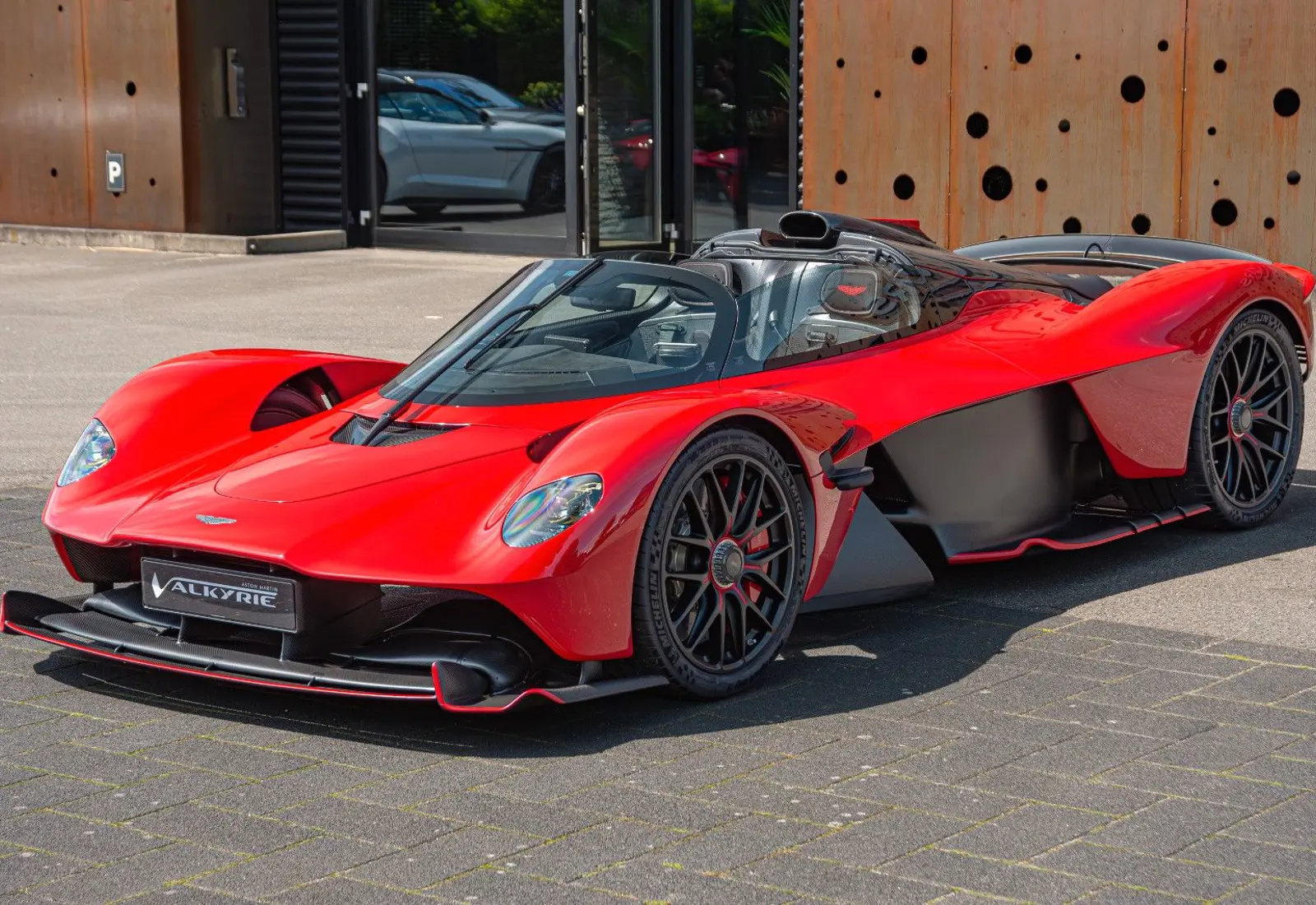 Aston Martin Valkyrie SPIDER * Q-COMMISSION * COLLECTOR PLAN *  - 126136