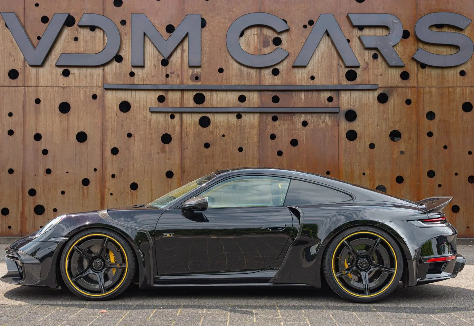 Porsche 911 BRABUS ROCKET R * 1 OF 25 * 900HP * CARBON * LIFT *  - 102032