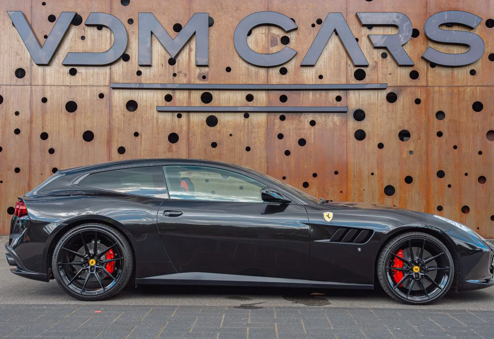Ferrari GTC4Lusso V12 * NOVITEC * CARPLAY * P.DISPLAY * PANO * VO - 96754