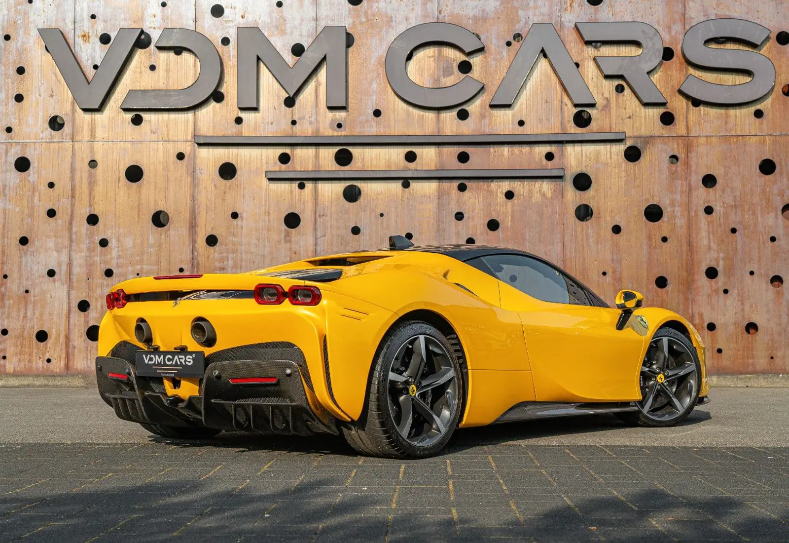 Ferrari SF90 Stradale * ATELIER * GIALLO TRIPLO * CARBON * TAILO - 138922