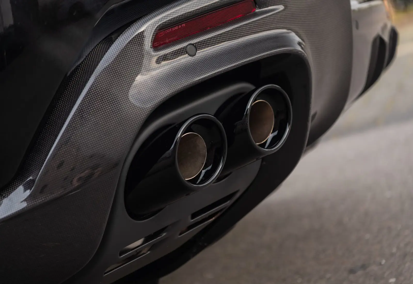 Ferrari Purosangue V12 * FULL CARBON * PANO * LIFT * VENT - 135124