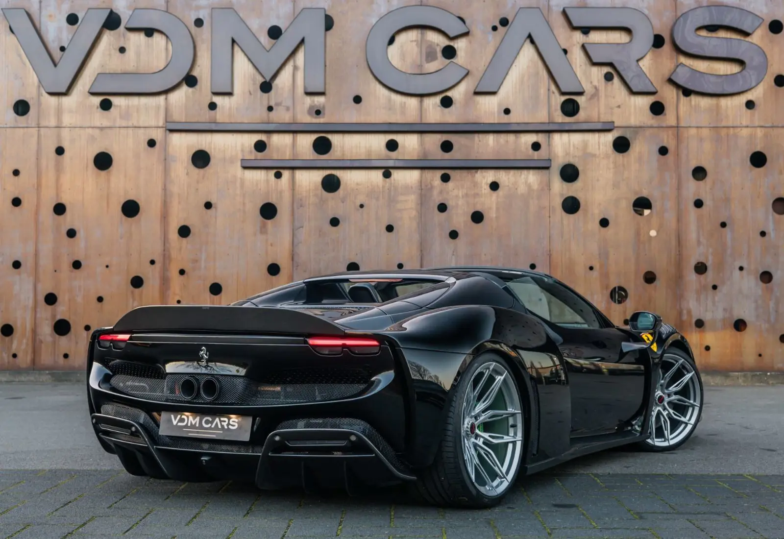 Ferrari 296 GTS N-LARGO * 1 OF 15 * FULL CARBON * LIFT * ADAS *  - 144723