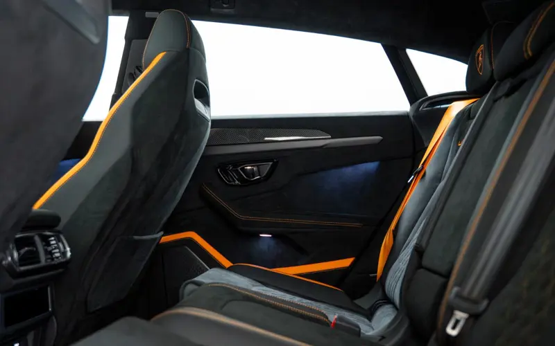 Lamborghini Urus 4.0 V8 Performante * AKRA * FULL CARBON * PANO *  - 72979