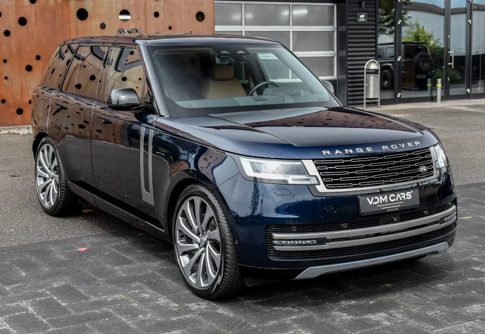 Land Rover Range Rover D300 HSE * BESPOKE * CARPLAY * PANO * 360 *  - 144796