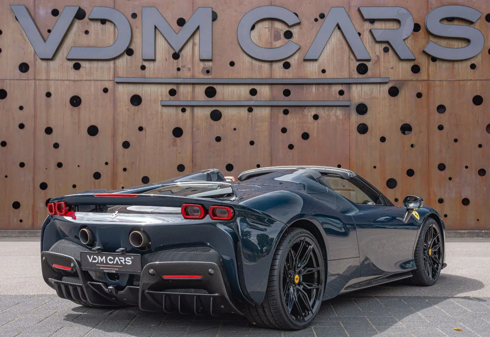 Ferrari SF90 Spider * CARBON(12x) * CARPLAY * LIFT * TWO-TONE *  - 119408