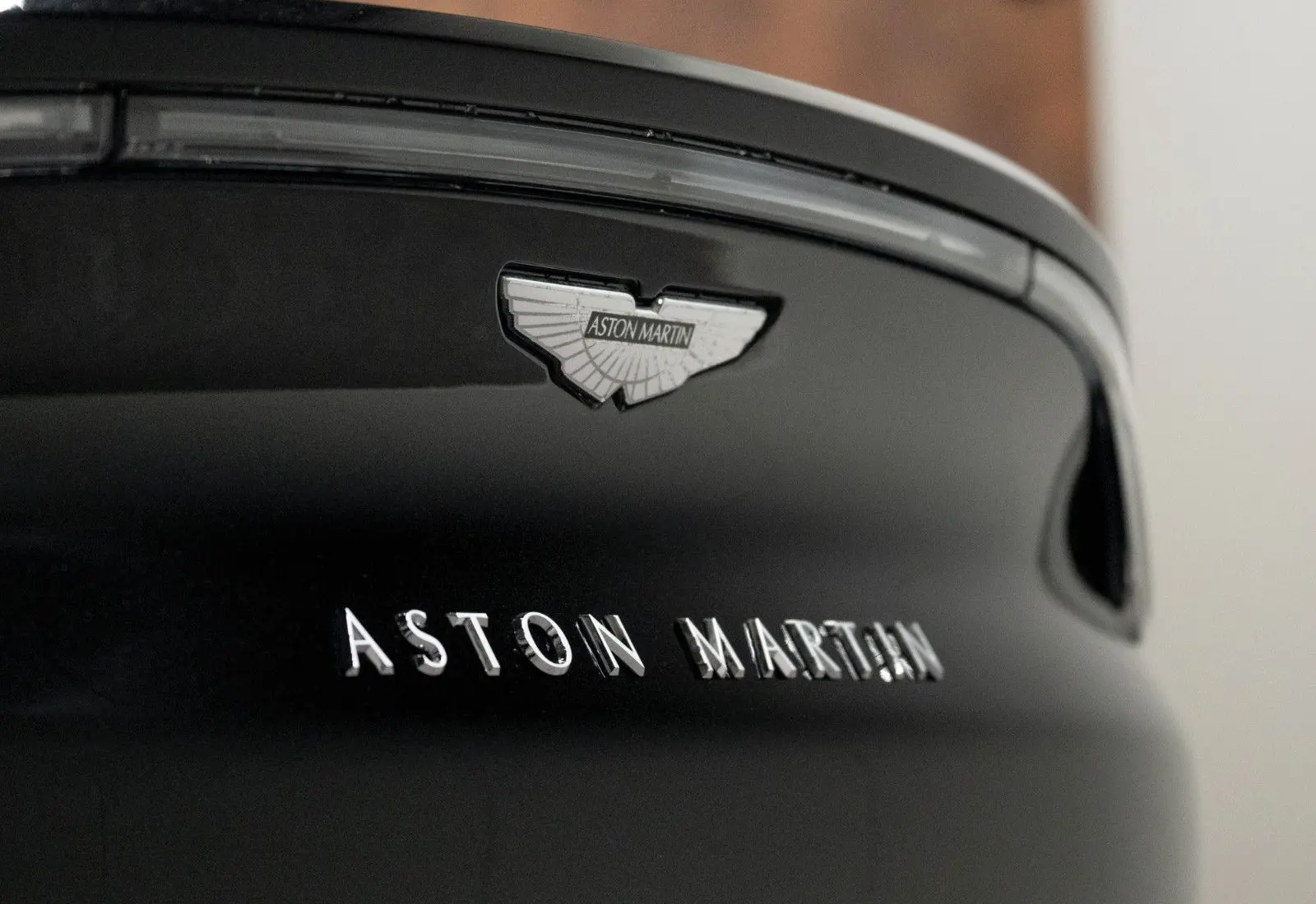 Aston Martin DBX 707 * Carbon * Sitzbelüftung * ACC * 360 * DesignPack - 165708