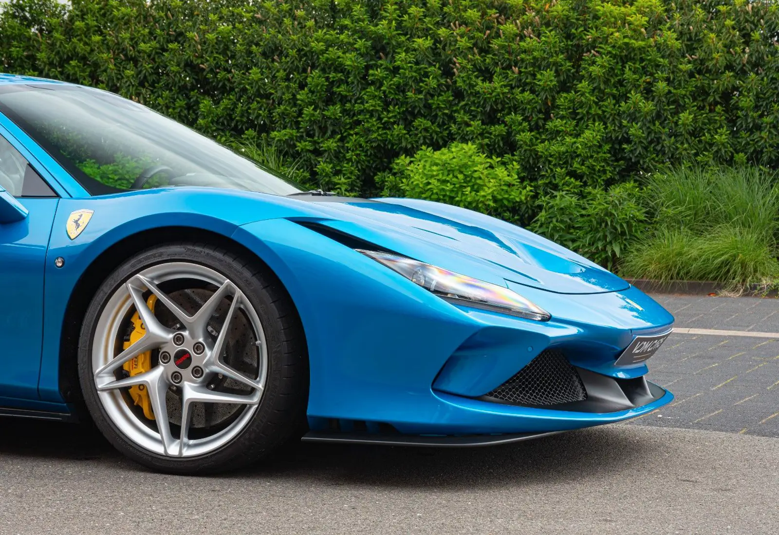 Ferrari F8 Tributo * CARBON SEATS * CARPLAY * LIFT * P.DISPLAY *  - 108295