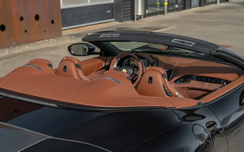 Ferrari Roma Spider * SPECIAL COLOR * ADAS * VENT * 360 * VOLL *  - 136049