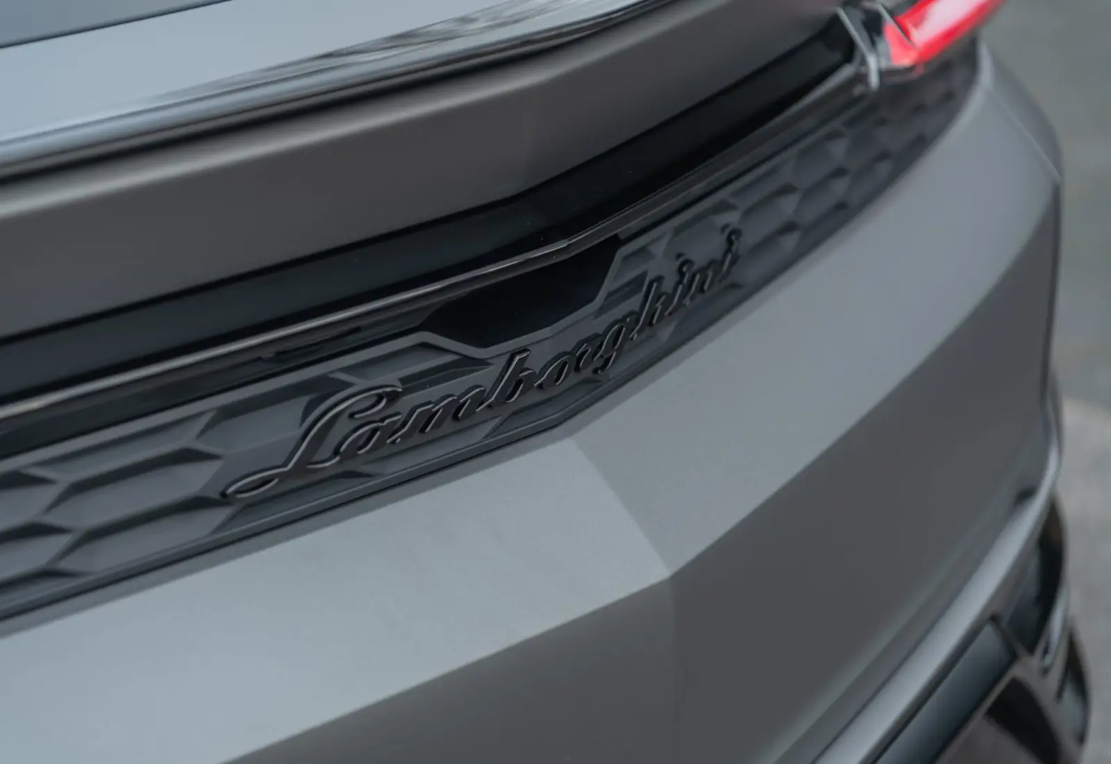 Lamborghini Urus SE * KERES MATTE * SONUS * MAINTENANCE PACK * 23" *  - 127976