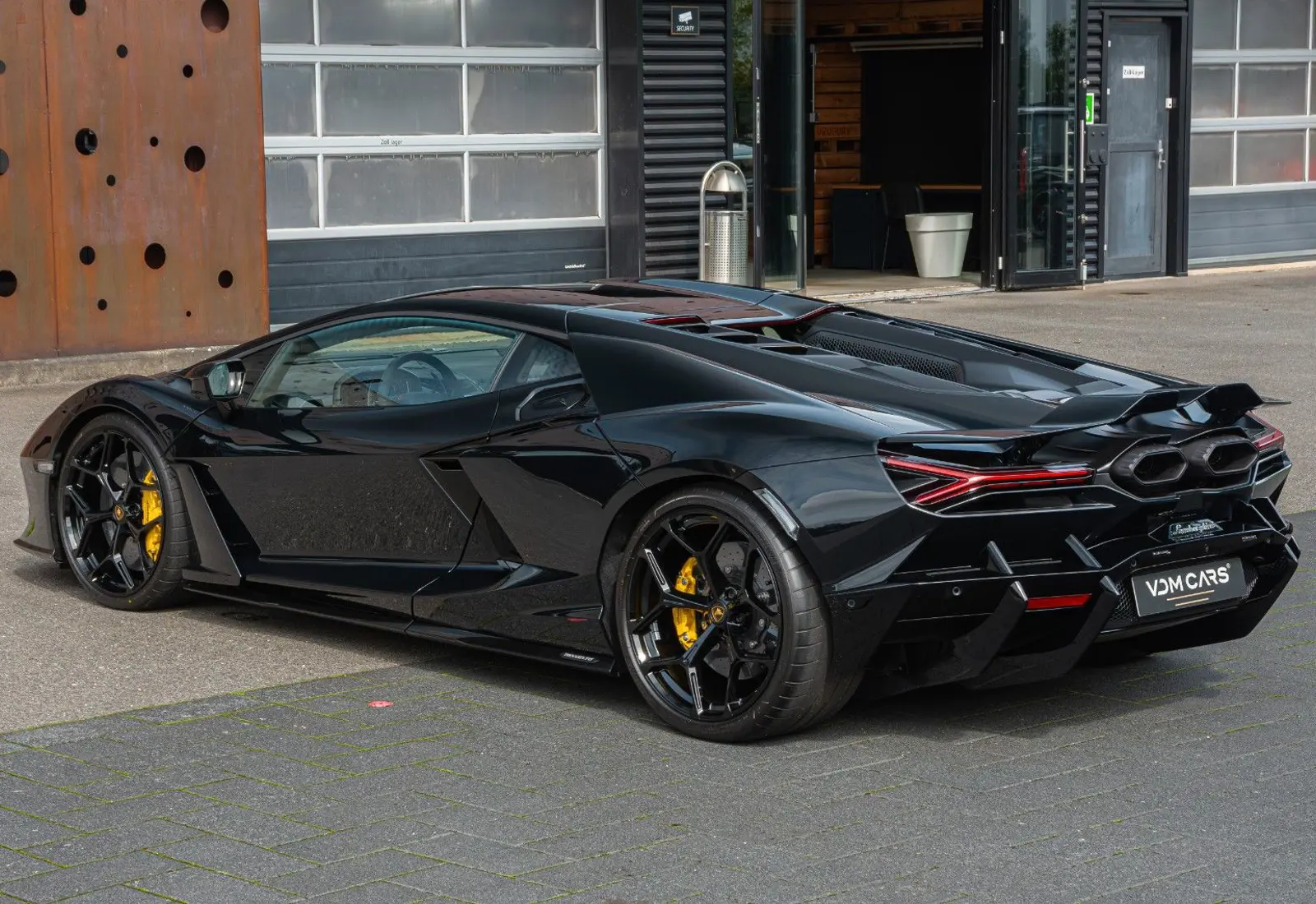 Lamborghini Revuelto 6.5 V12 * NEW CAR * AVAILABLE * BI COLOR - 145294