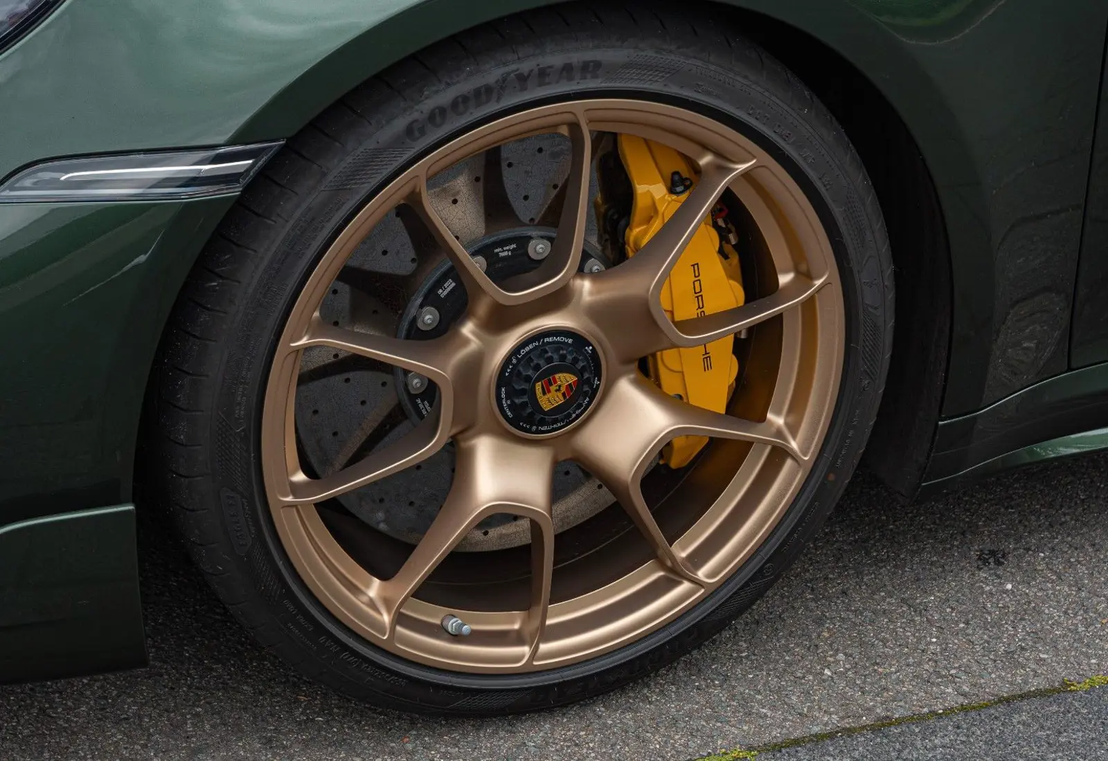 Porsche 992 Turbo S * AERO * PASM * PCCB * CARBON *  - 109982
