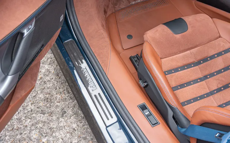 Ferrari SF90 Spider * CARBON(12x) * CARPLAY * LIFT * TWO-TONE *  - 124489