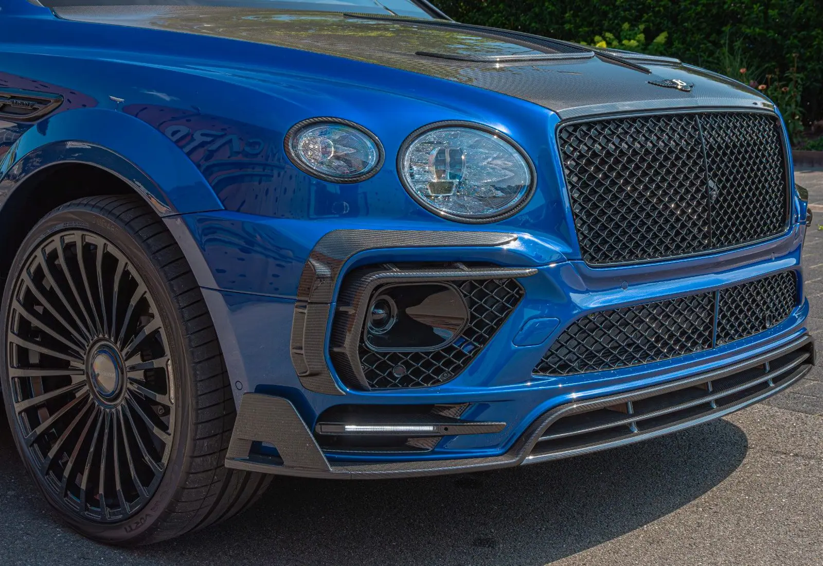 Bentley Bentayga V8 MANSORY * FULL CARBON * CERAMIC BRAKES *  - 55715