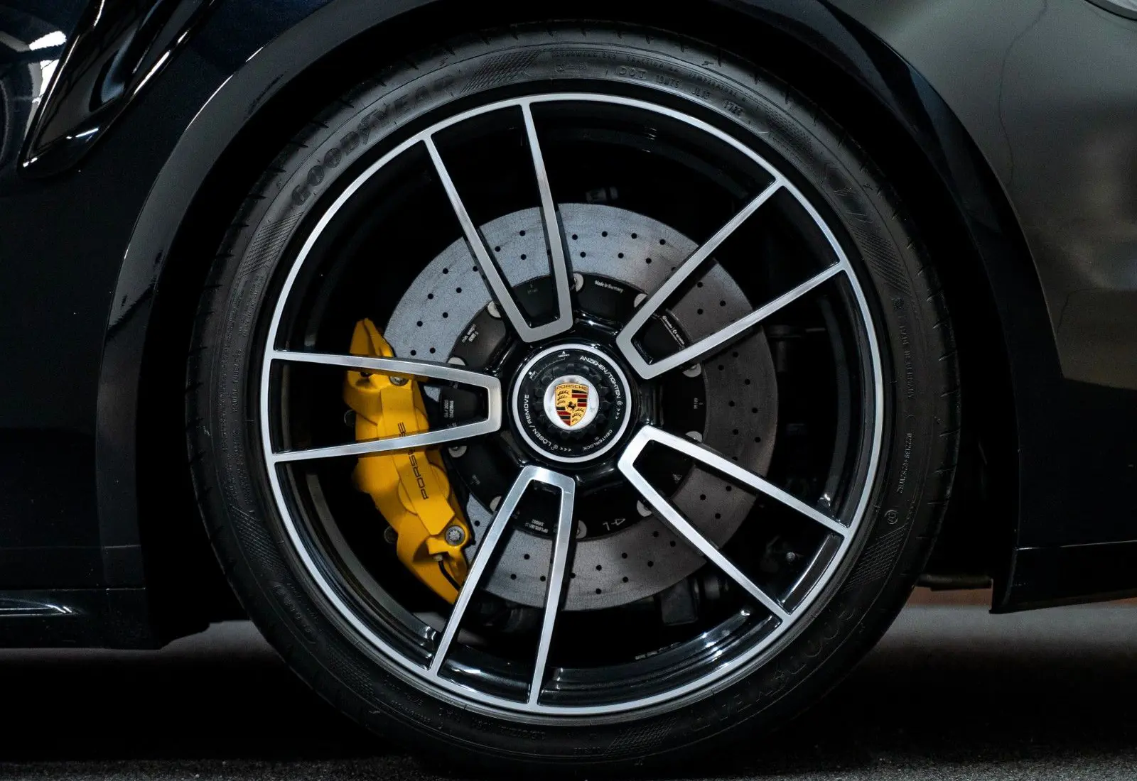Porsche 911 Turbo S Cabriolet * ACC * VENT * 360 * LED *  - 102886