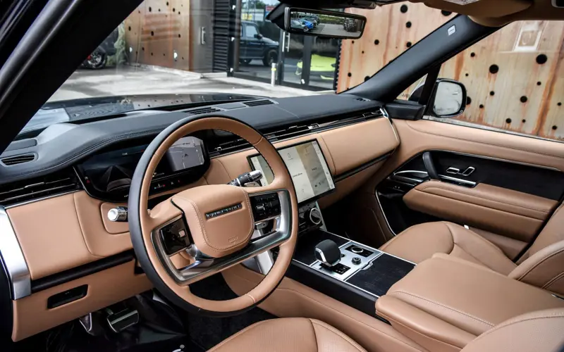 Land Rover Range Rover D300 HSE * BESPOKE * CARPLAY * PANO * 360 *  - 144809