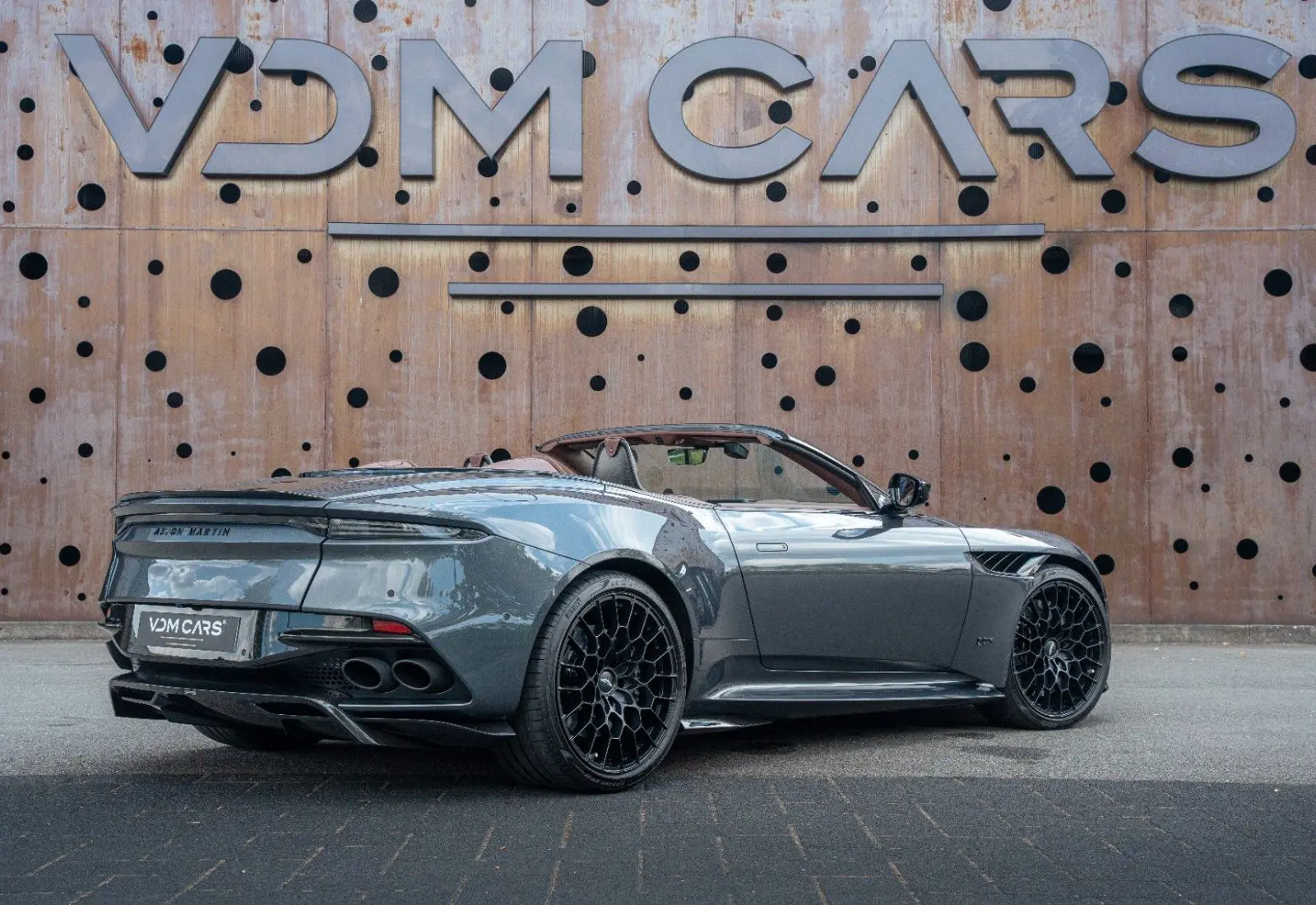 Aston Martin DBS Volante 770 Ultimate * 1/199 * Carbon * Carb.Seats - 151620