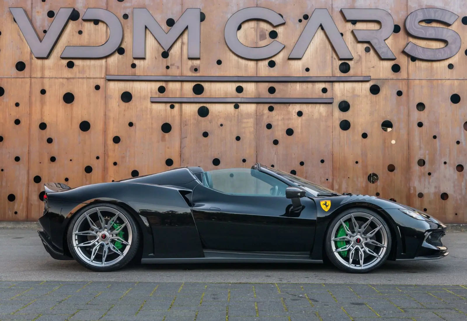 Ferrari 296 GTS N-LARGO * 1 OF 15 * FULL CARBON * LIFT * ADAS *  - 144727
