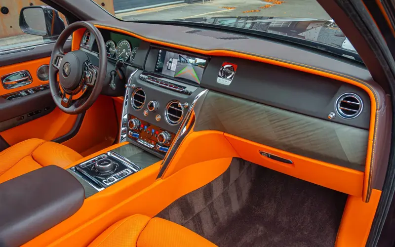 Rolls-Royce Cullinan * FOND-ENT. * VIEWING SUITE * BESPOKE * MASSAG - 96978
